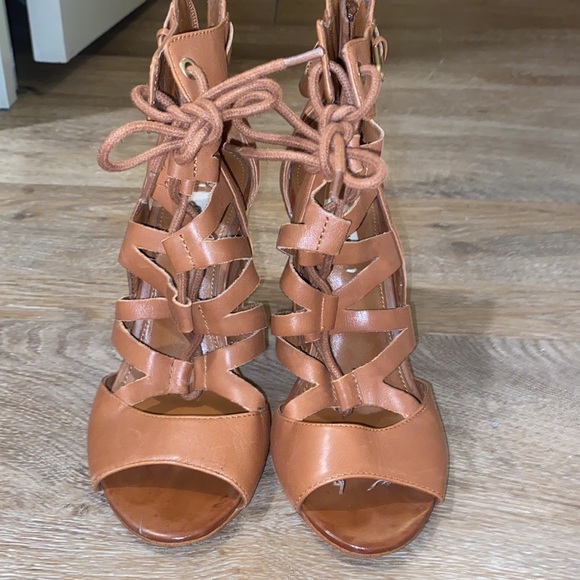 Guess lace up heels - Picture 2 of 5